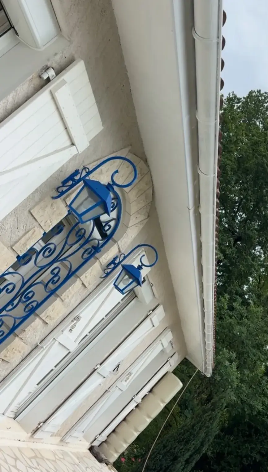 Peinture de sous-face de toiture